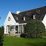 Holiday Home in Trelevern Near Pink Granite Coast
