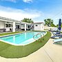Outdoor Oasis w/ Games: Sleek Hollywood Home!