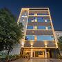 Fabhotel Dharani Grand