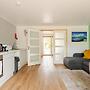 1-bed Cosy Country Retreat- Sleeps 5, Emerald Park