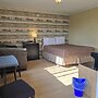 MacNeil's Motel