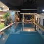 Stardome Pool House of Absolute Privacy