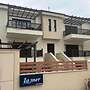 La Mer Luxury Apartments