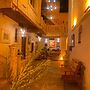 Hasan Paşa Otel ve Sıra Gecesi