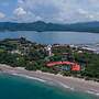 Stunning Condo with Panoramic Beach, Ocean, and Mountain Views in Play