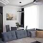 Deluxe Two Bedroom Condo & Pool on 5th Floor