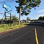 Motel 19 By Capital O Baytown I-10