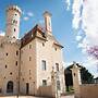 Le logis de l'abbaye de Saint Savin