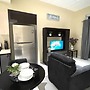One Bedroom City Apartment with Pool