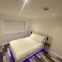 Stunning Truro 1-bed - Sleeps 2 & Parking