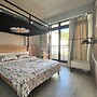 Daisy Light Hostel