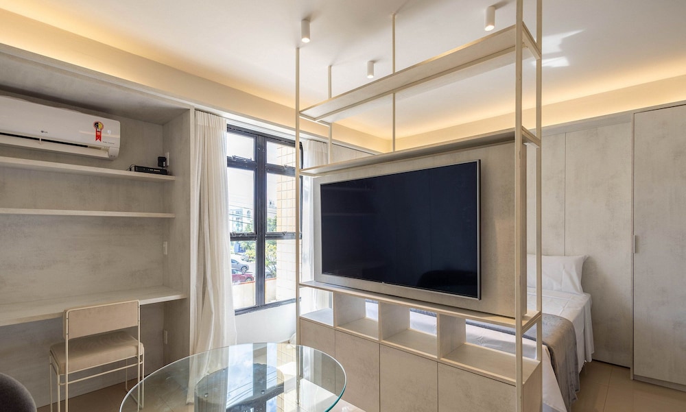 Studio Moderno prox. do Shoppping Iguatemi SHL0105