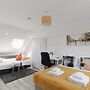 City Apartment - Sleeps 4 & Free Parking