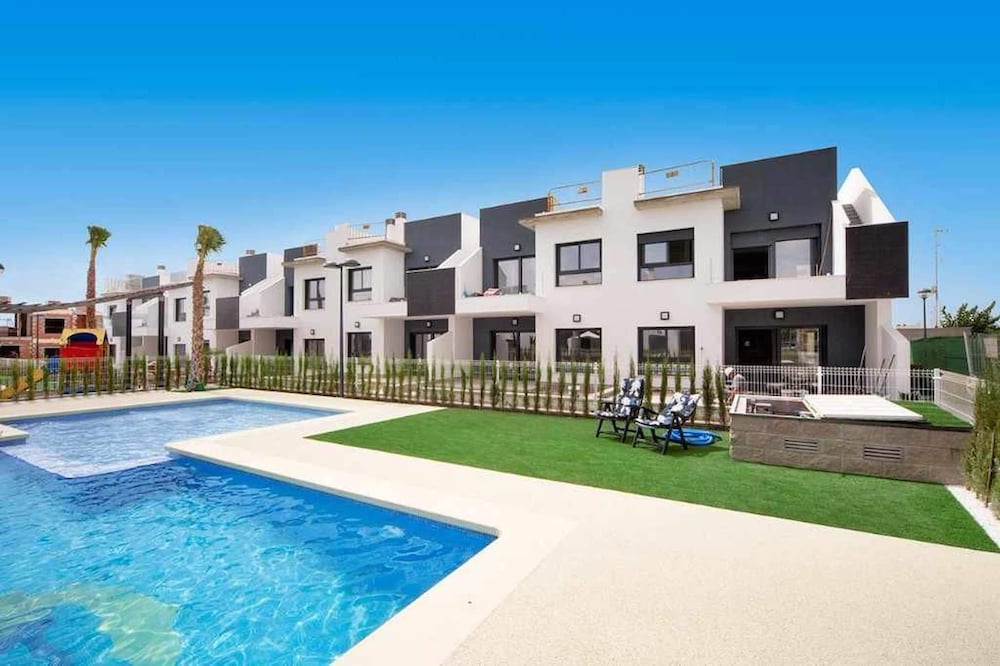 Apartment With Terrace in Pilar