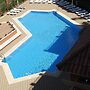 3-bedroom Apartment With Pool