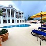 Ocean West Boutique Hotel