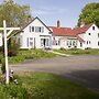 Candlebay Inn