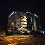 Paseo Premiere Hotel
