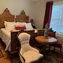 Bama Bed & Breakfast Campus