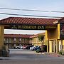 Fullerton Inn - Near Medieval Times