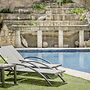 Exe Cunit Suites & Spa