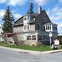 The Colonel's Inn