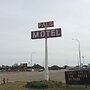 Pal's Motel