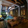 1825 Gallery Hotel