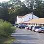 Shore Hills Motel