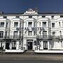 Royal Hotel
