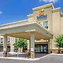 Comfort Inn & Suites Lynchburg Airport - University Area