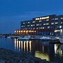 Pier B Resort