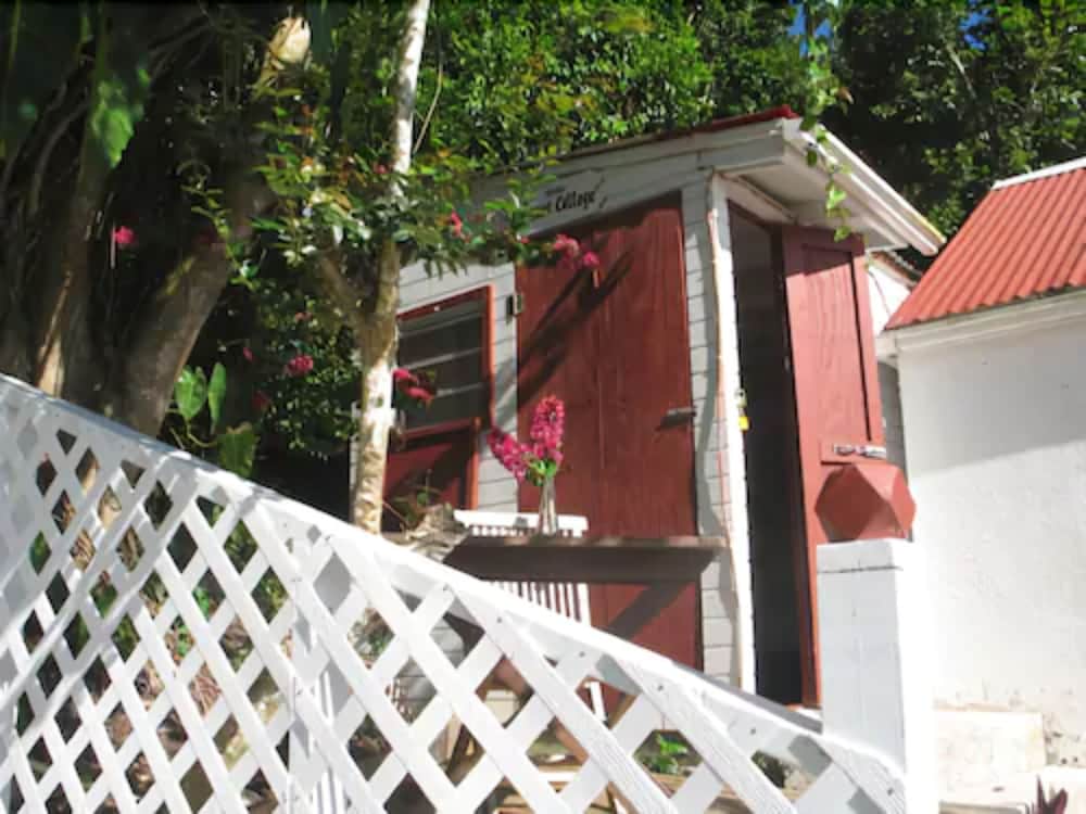 El Momo Cottages
