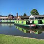 Stone - Boat - Sleeps 2 - Pet Friiendly- 85ws