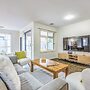 StayAU Newly 8 Beds Spacious Home in Derrimut