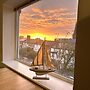 Bright Seaside Apartment With Stunning River Views