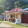 Capital O 91189 Chalet Asyuk Maju
