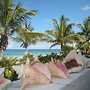 Hohum - Private Beachfront House On Exclusive Windermere 3 Bedroom Hom