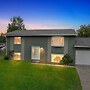 Anchorage 5br Retreat Hikes, City & Comfort 5 Bedroom Home