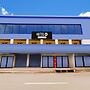 Super Hotel O Eluru Railway Station