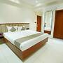 LEONAR HOTEL