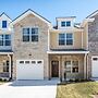 1 King 2 Queens Garage Yard Washer Dryer