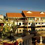 Naya Park View Hotel