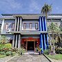 OYO 94724 The Regia Tambun By Ultimo