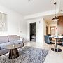 Modern 1BR Apartment next to Ski Slopes