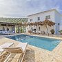 Casa Olivo in Izn jar