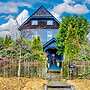 Victorian on Garden Best Location in Town