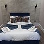 Quaint Retreat in Sherborne s Historic District