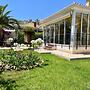 Villa con Piscina en Club de Golf