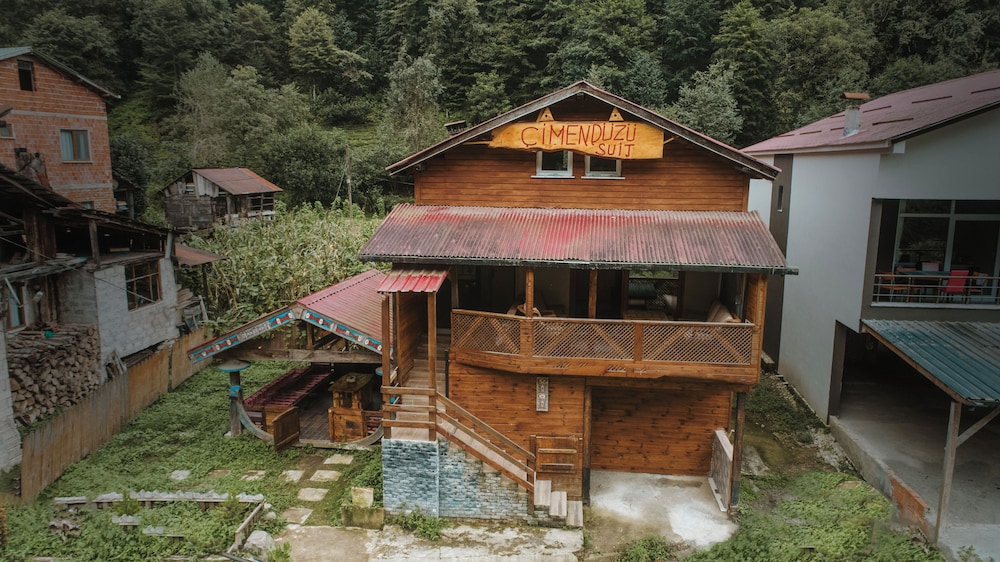 Çimendüzü Suit